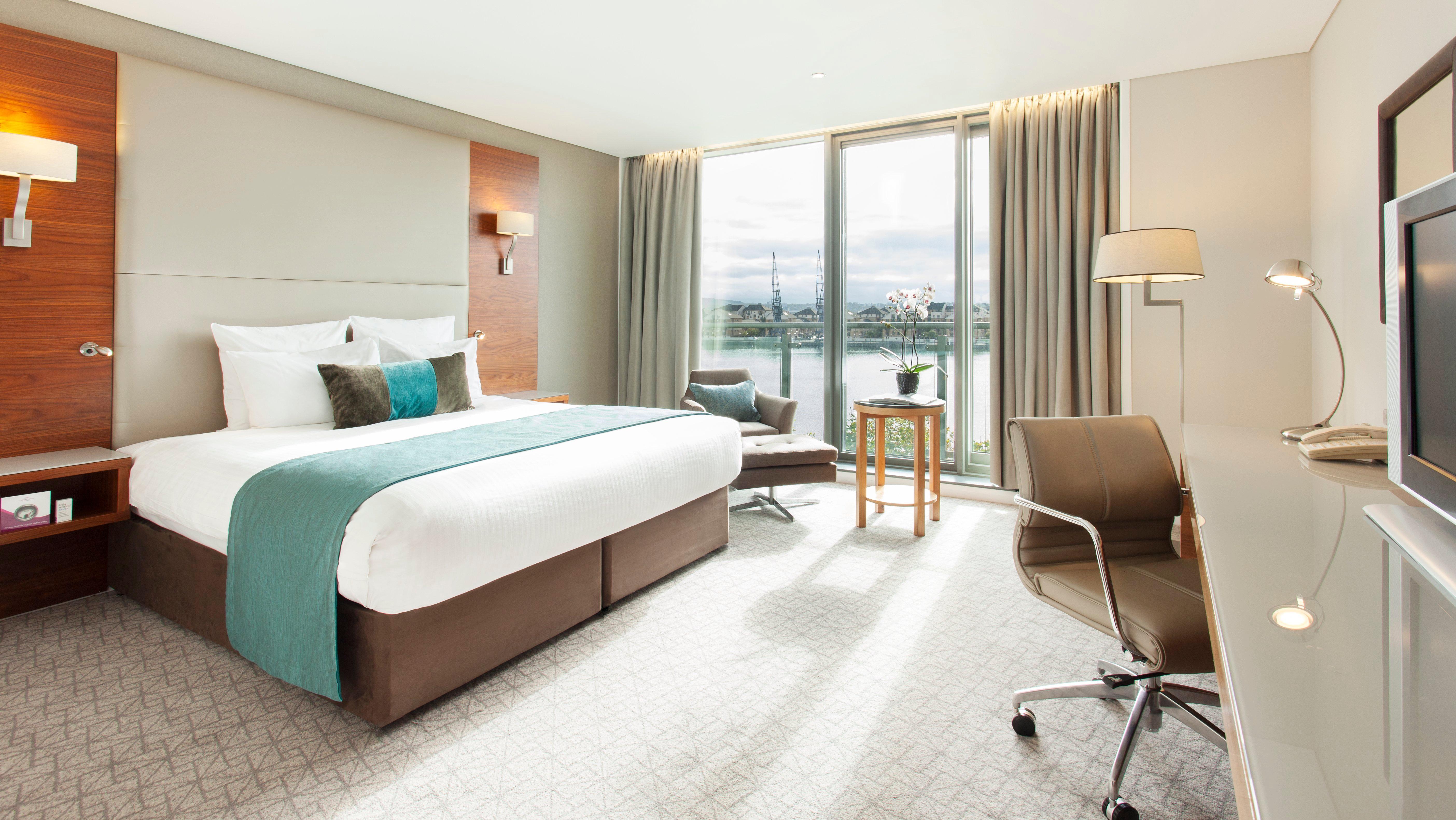 Crowne Plaza London - Docklands By Ihg Hotel Екстериор снимка